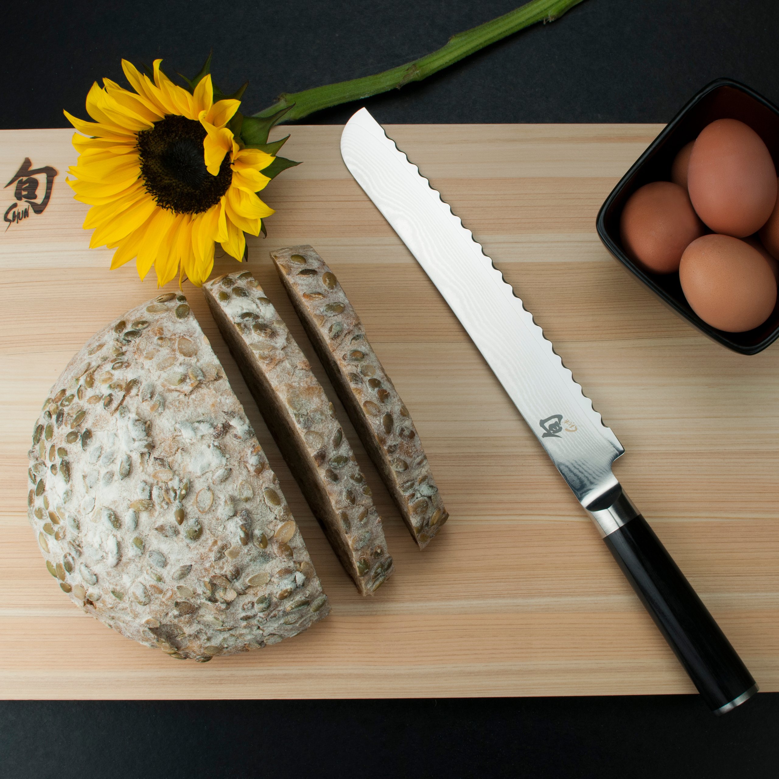 Kai Shun Classic Bread Knife 23cm Product Image 0
