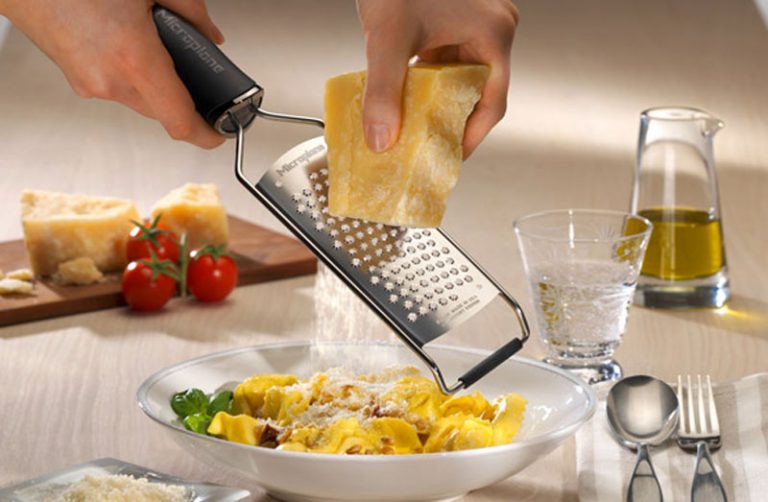 Gourmet Series Coarse Cheese Grater - Red