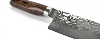 TDM0702 Kai Shun Premier Santoku Knife 18cm Close