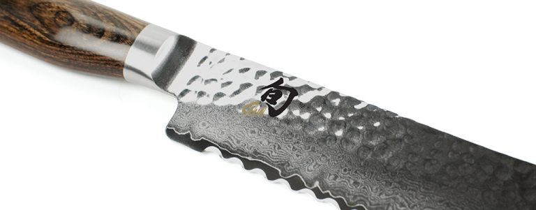 TDM0705 Kai Shun Premier Bread Knife 23cm Close