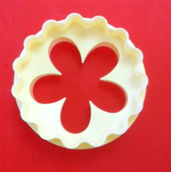 FMM Double Sided Cupcake Cutter Blossom & Scallop