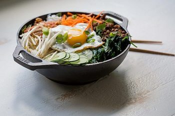 Lodge mini wok