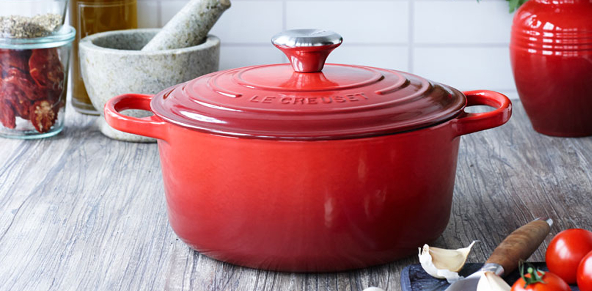 Le Creuset Multifunction Pan 22cm Cast Iron Enameled Signature Red