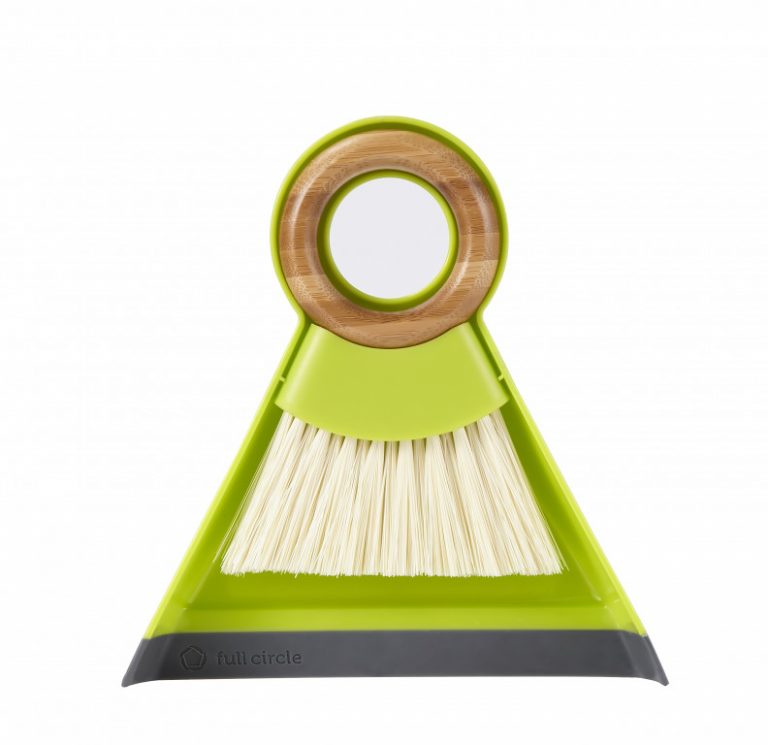 28845 – Tiny Team Mini Brush & Dustpan Set – Green HR