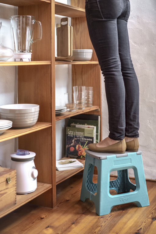 75063 – Foldable Stool – Solid Colour SRT6 – 27cm Turquoise – LS (5)