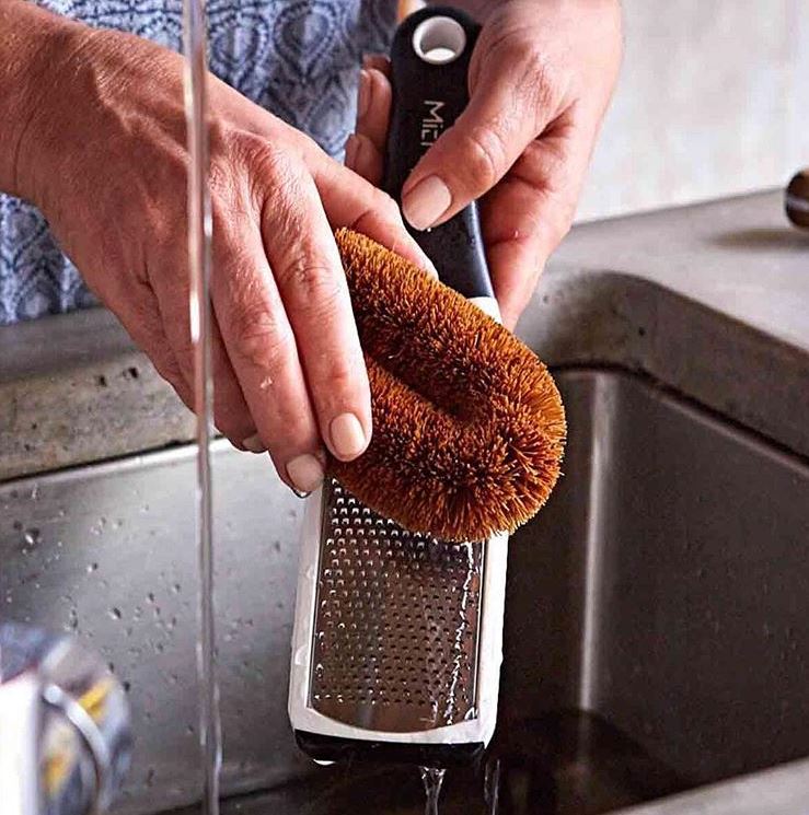 eco max kitchen scrubber lifestyle