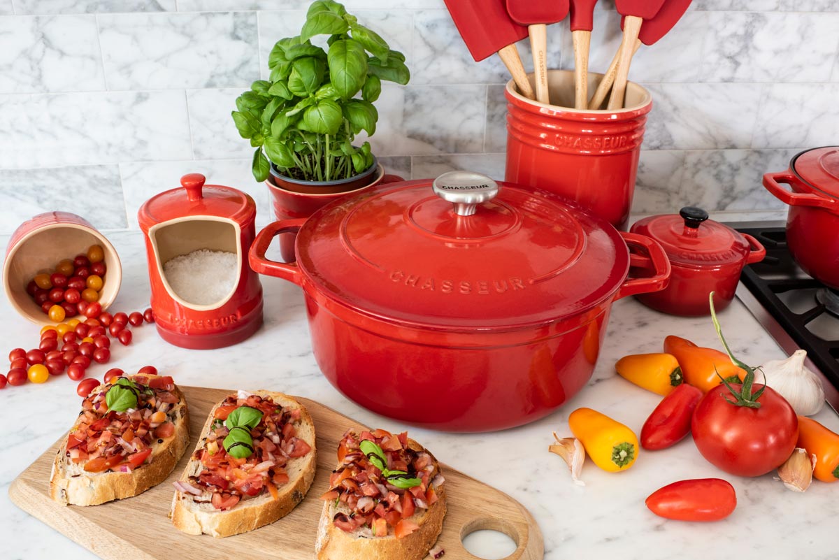 Chasseur-Inferno-Red-Lifestyle-2-DS