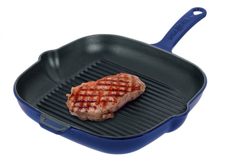 Square 25cm Grill Pan French Blue 19557 Lifestyle