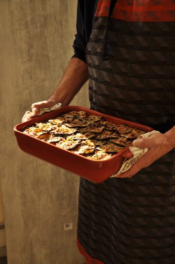 344861 – Rect. Baking Dish – 36cm Burgundy LS2 (2)