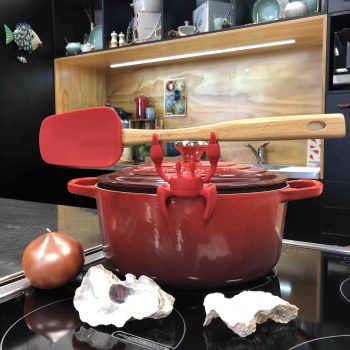 Showcasing OTOTO The Red Crab Pot Spoon Holder 