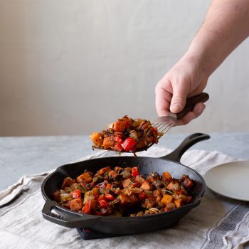 https://www.chefscomplements.co.nz/wp-content/uploads/2020/02/20190109_LS_LC10SK_SweetPotatoHash_67-350x350.jpg