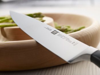 60020 – Zwilling FOUR STAR Chef’s Knife 20cm – LS6