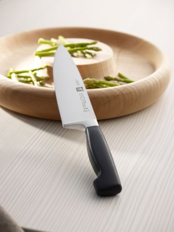 60020 – Zwilling FOUR STAR Chef’s Knife 20cm – LS8