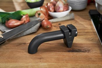 60450 – Zwilling TWINSHARP Knife Sharpener – Black – LS6