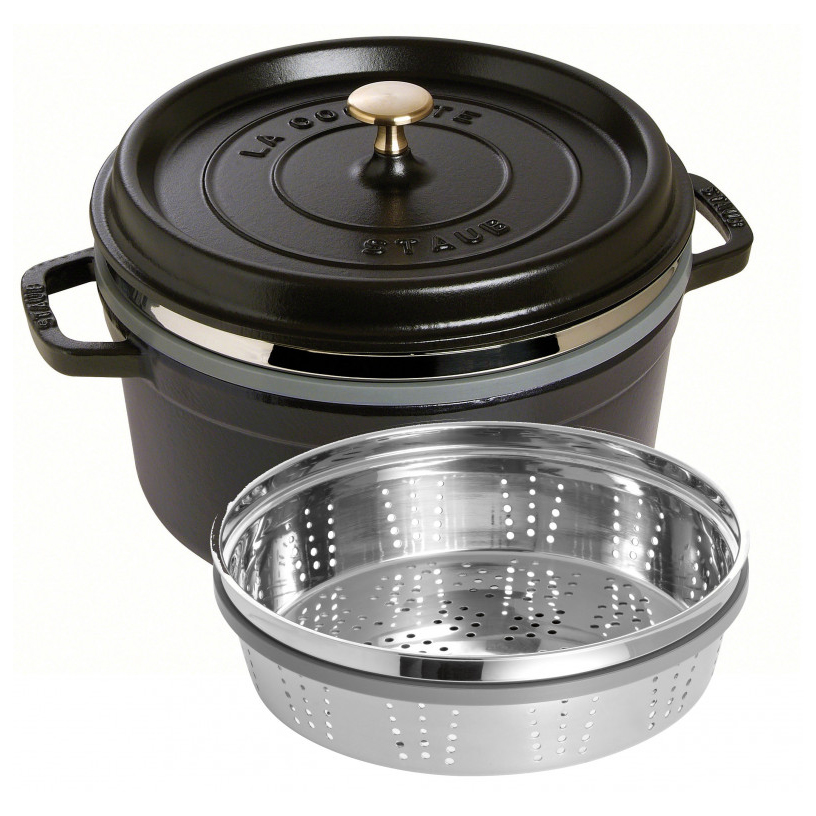 Staubinin valurautavuoka on oiva kastikkeiden, keittojen ja patojen laittoon ja kaunis vuoka toimii. Staub Cast Iron Round Cocotte With Steamer Black 26cm Chef S Complements