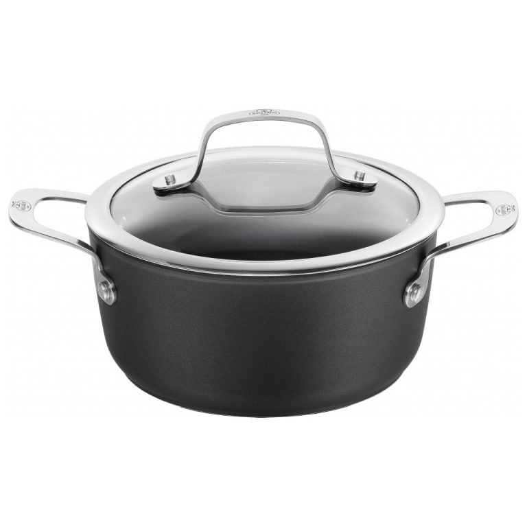 La Cuisine 4.75 Qt - 30cm Black Oval Dutch Oven