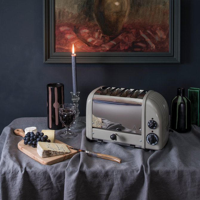 Dualit NewGen Shadow 4 Slice Toaster Chef's Complements