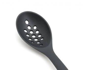 Gadgets_Benefits_528x432_GREY_NylonSlottedSpoon_SturdyNylonHead_V2