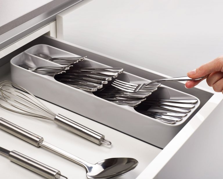 drawerstore-cutlery-organiser-is1_8f35a33f-2f40-4514-a8c3-4744c2f593a6_2000x