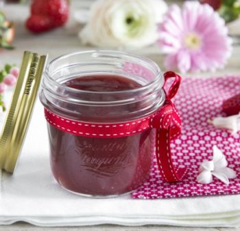 Bormioli Rocco Quattro Stagioni Wide Neck Jars Strawberry Jelly