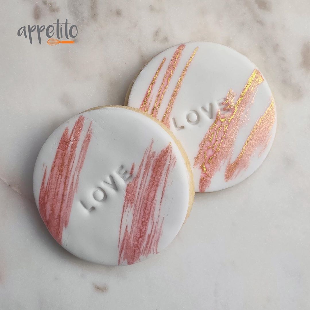 Avanti Cookie Press and Icing Set 17 Piece Chef's Complements