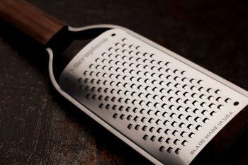 15400 – Master Series Coarse Grater – Brown LS2