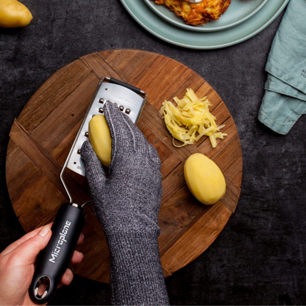 Microplane Cut Resistant Glove (2)