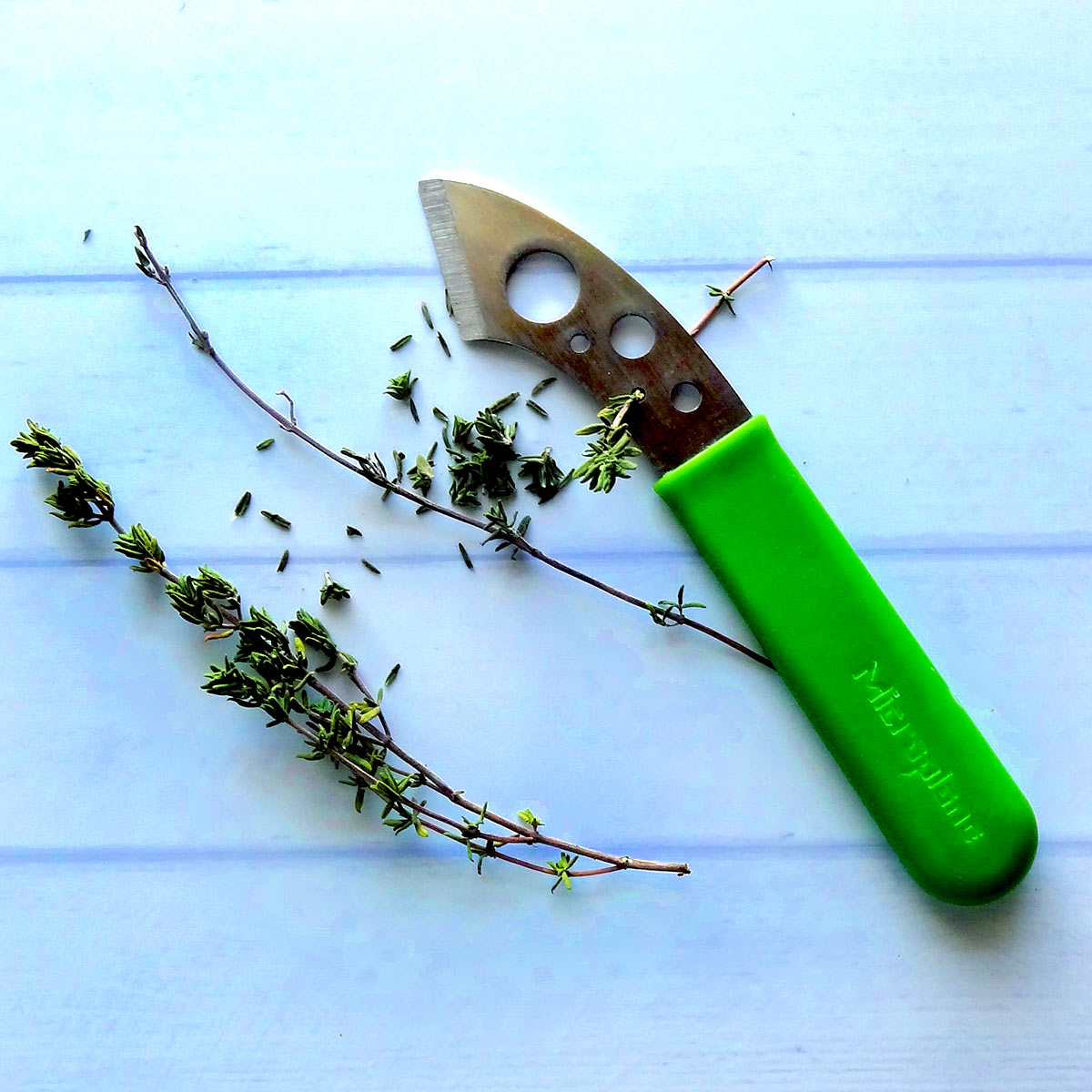 Microplane SwiftStrip Herb Knife & Stripper Product Image 2