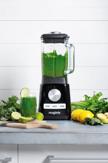 11628_Power Blender Black Noir_ Green Juice Jus vert 1 copy