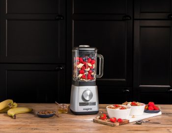 11630_Power Blender Chrome-fruits rouges copy