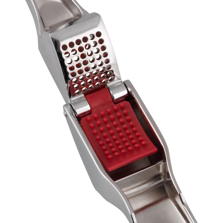 1404 – Zyliss Easy Release Garlic Press – LS (10)