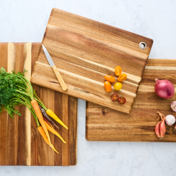 Peer Sorensen Acacia Wood Cutting Board with Eyelet (6 Sizes) (8)