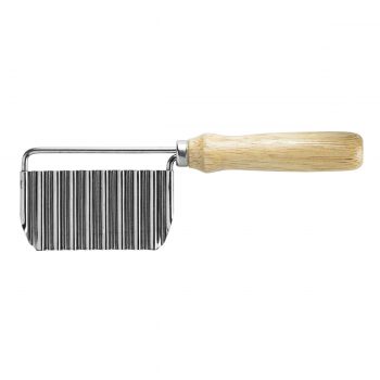Avanti Crinkle Cutter Garnishing Tool Wood Handle