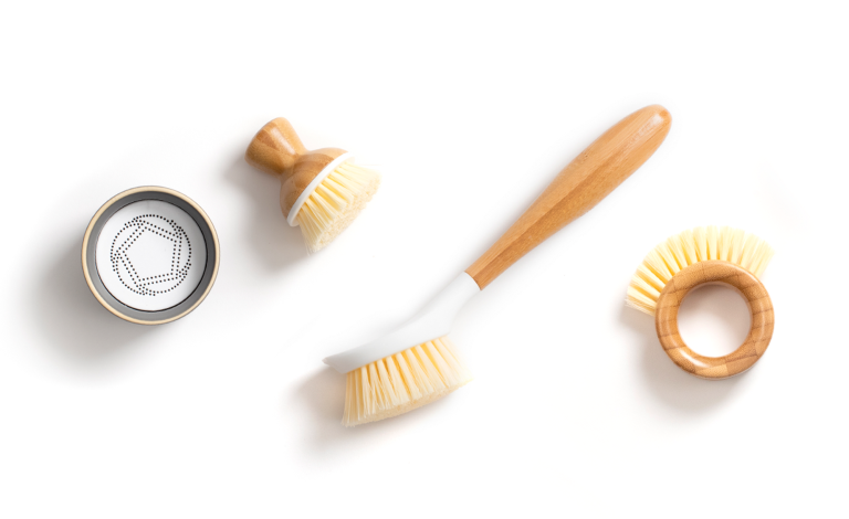 28940 – Full Circle – Be Good Dish Brush – LS – 04