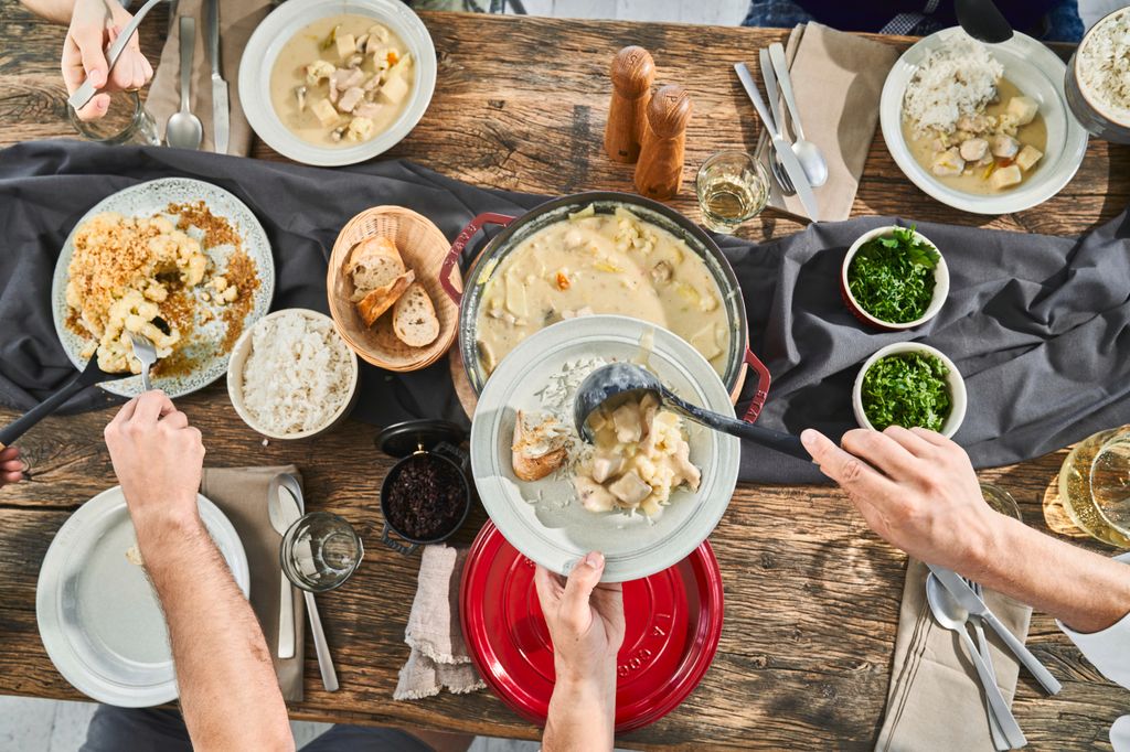 65383 – Staub Soup Ladle – LS (4)