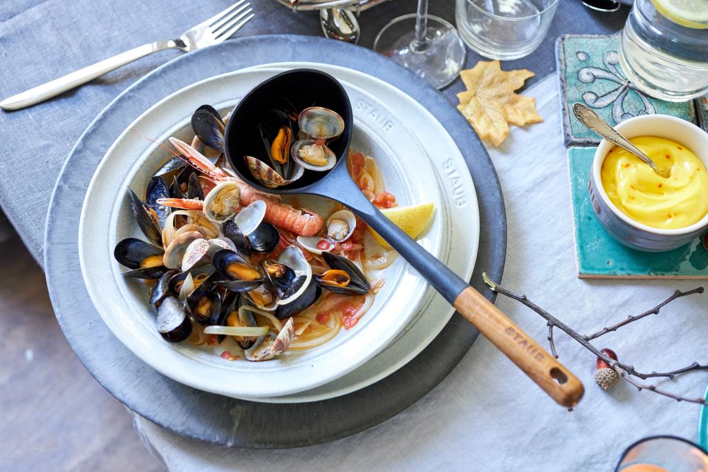 65383 – Staub Soup Ladle – LS