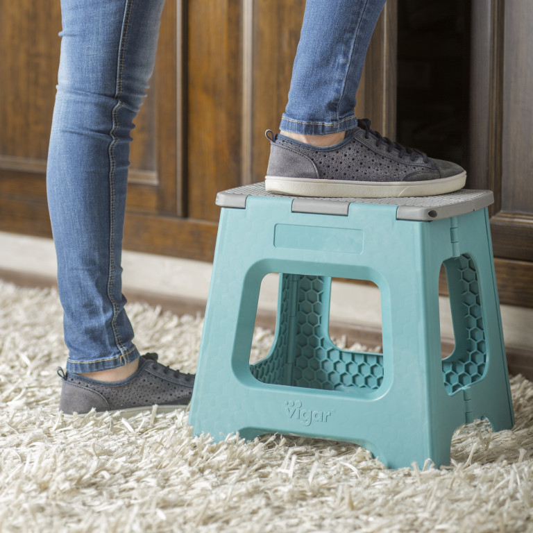 75063 – Foldable Stool – Solid Colour SRT6 – 27cm Turquoise – LS (1)