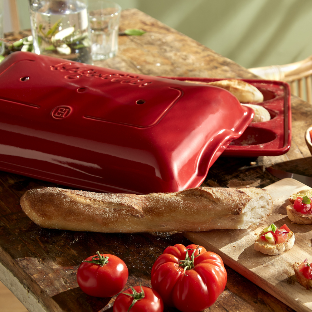 Emile Henry 3 Baguettes Baker Burgundy 39x24cm (1)