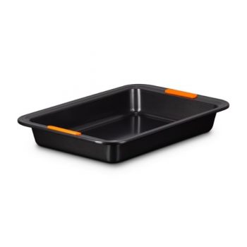 Le Creuset Toughened Non-Stick Rectangle Cake Tin (2 Sizes)