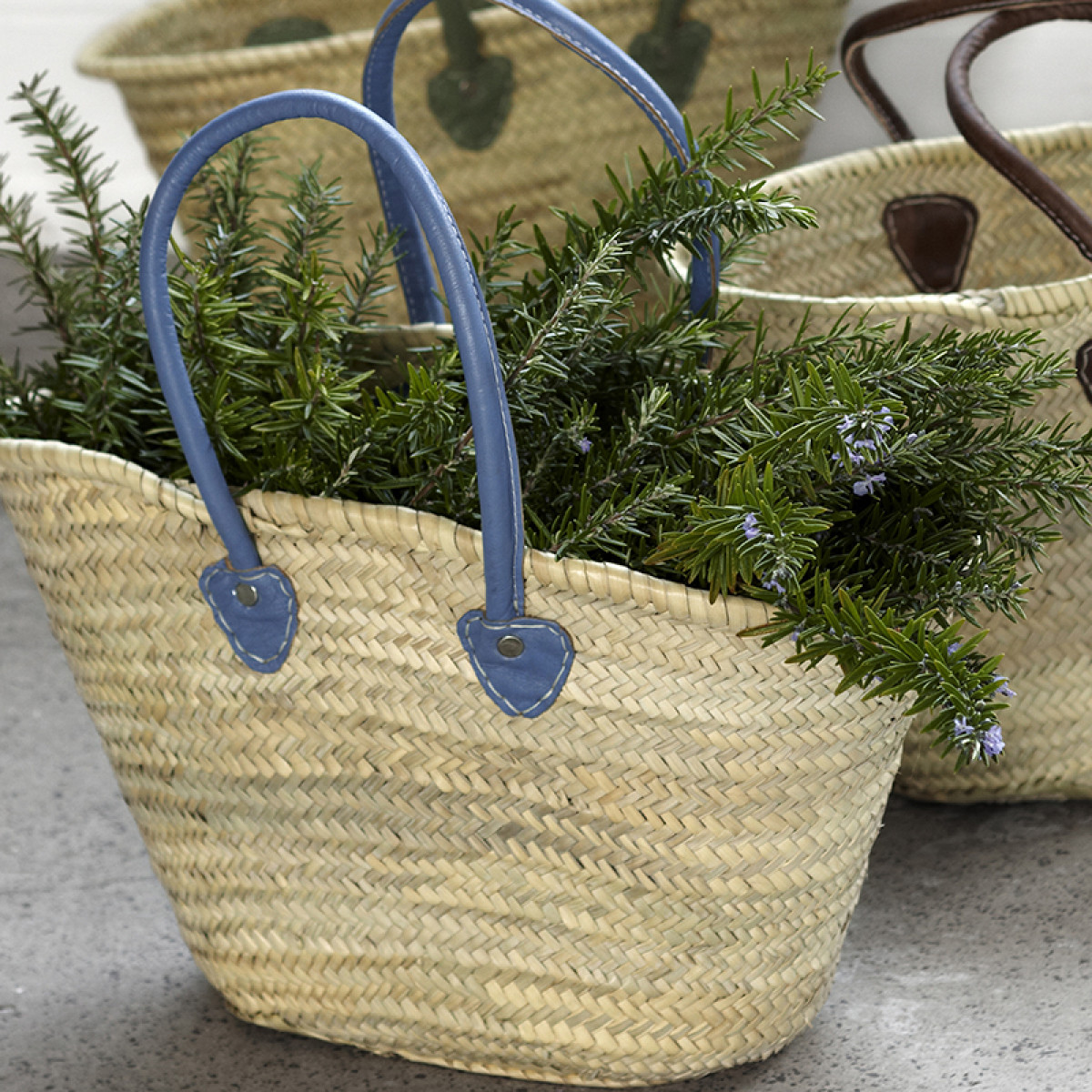 Le Panier French Market Basket with Deluxe Handle Amalfi Product Image 0