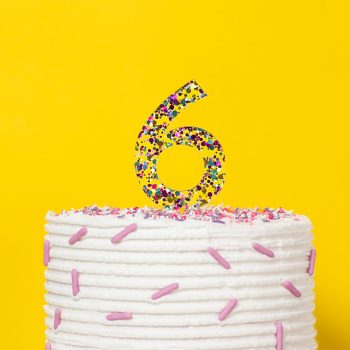 0421_CC_Number_6_Rainbow_Glitter_Acrylic_Cake-Toppers_lifestyle_yellow