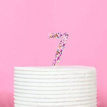 0421_CC_Number_7_Rainbow_Glitter_Acrylic_Cake-Toppers_lifestyle