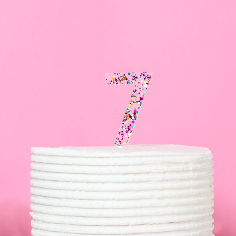 0421_CC_Number_7_Rainbow_Glitter_Acrylic_Cake-Toppers_lifestyle