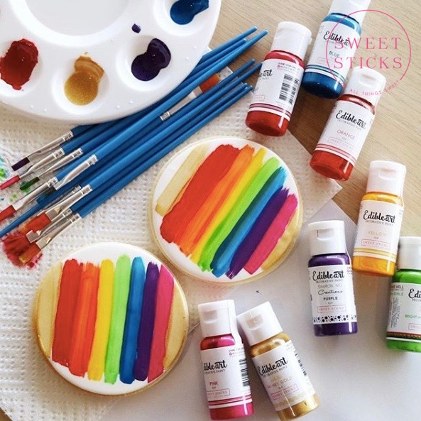FLATLAY IMAGE – Rainbow Cookies