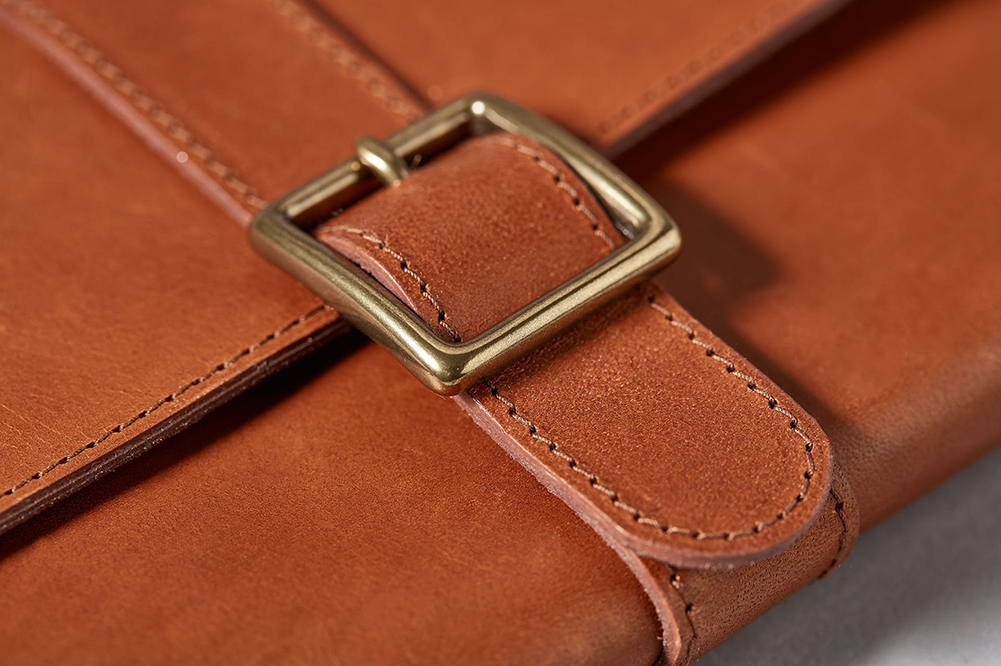 W1060560601 Leather Case Buckle