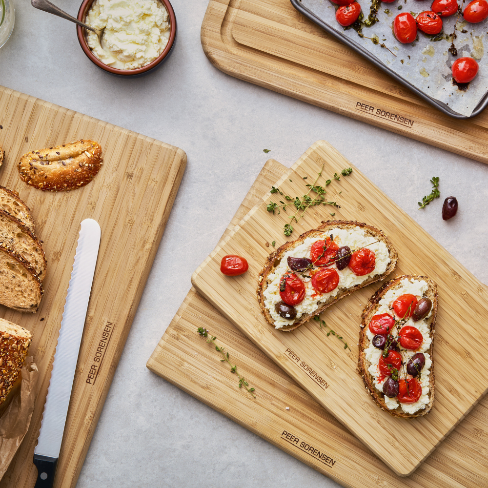 74389 END GRAIN BAMBOO BOARD 30X20CM