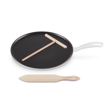 Le Creuset Cast Iron Crepe Pan with Rateau and Spatula & Reviews
