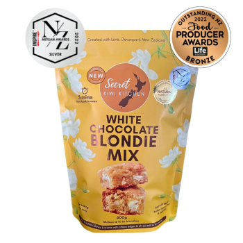 Secret Kiwi Kitchen White Chocolate Blondie Mix 620g