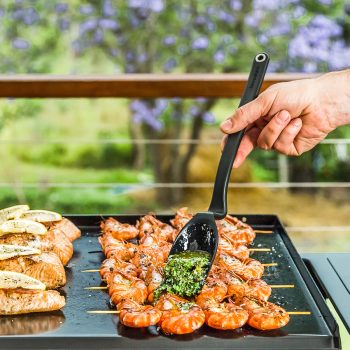 Dreamfarm – May – Image 8 – BBQ Brizzle