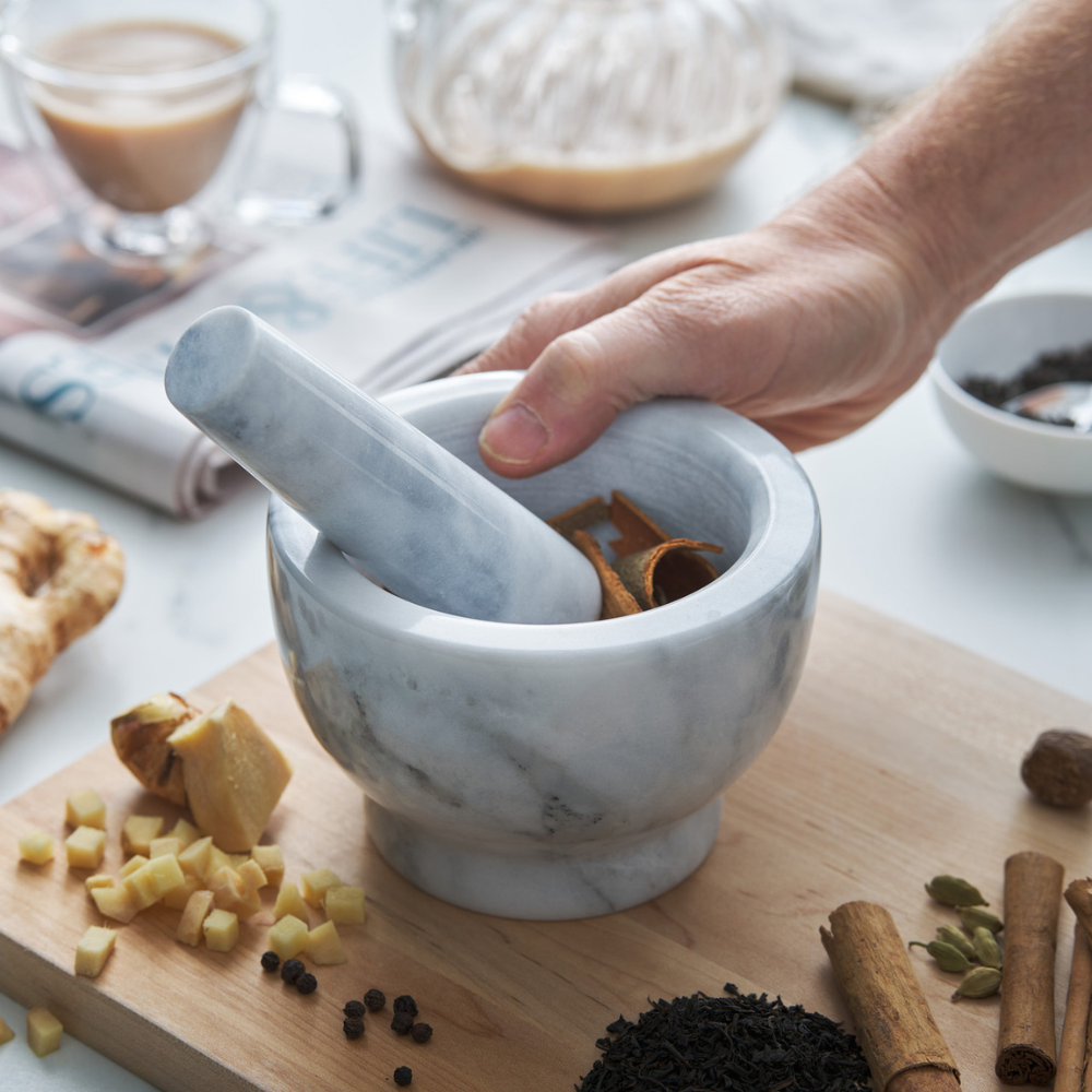 Avanti-Mortar-Pestle-white-marble-20cm (1)